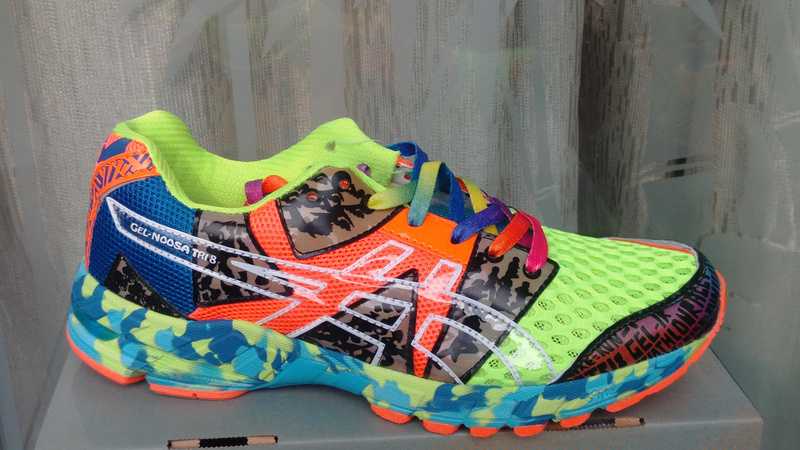 Asics Gel noosa TRI 8  asics chaussures bon marche 2013